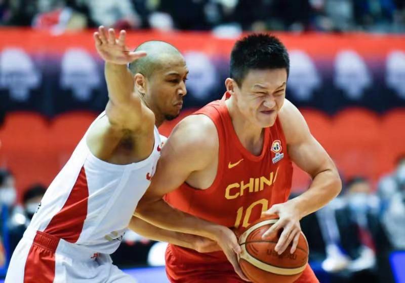 中国男篮提前锁定世界杯，王哲林挑起大梁，小将们迎来爆发！(5)