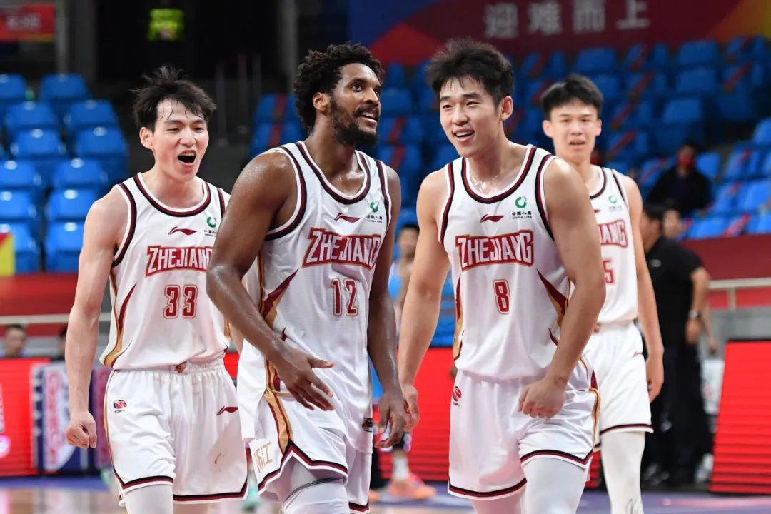 ​中国男篮12人名单基本敲定，曝洋帅淘汰4将，姚明喜获新职务(2)