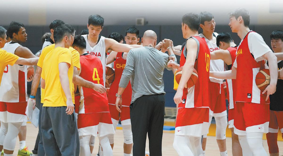 比赛见真章！对阵上海，中国男篮究竟怎么应对？有人可以歇歇了！(4)