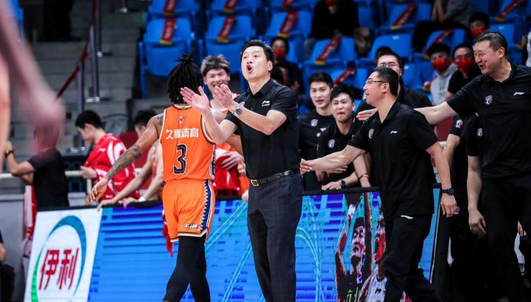 比赛见真章！对阵上海，中国男篮究竟怎么应对？有人可以歇歇了！(5)
