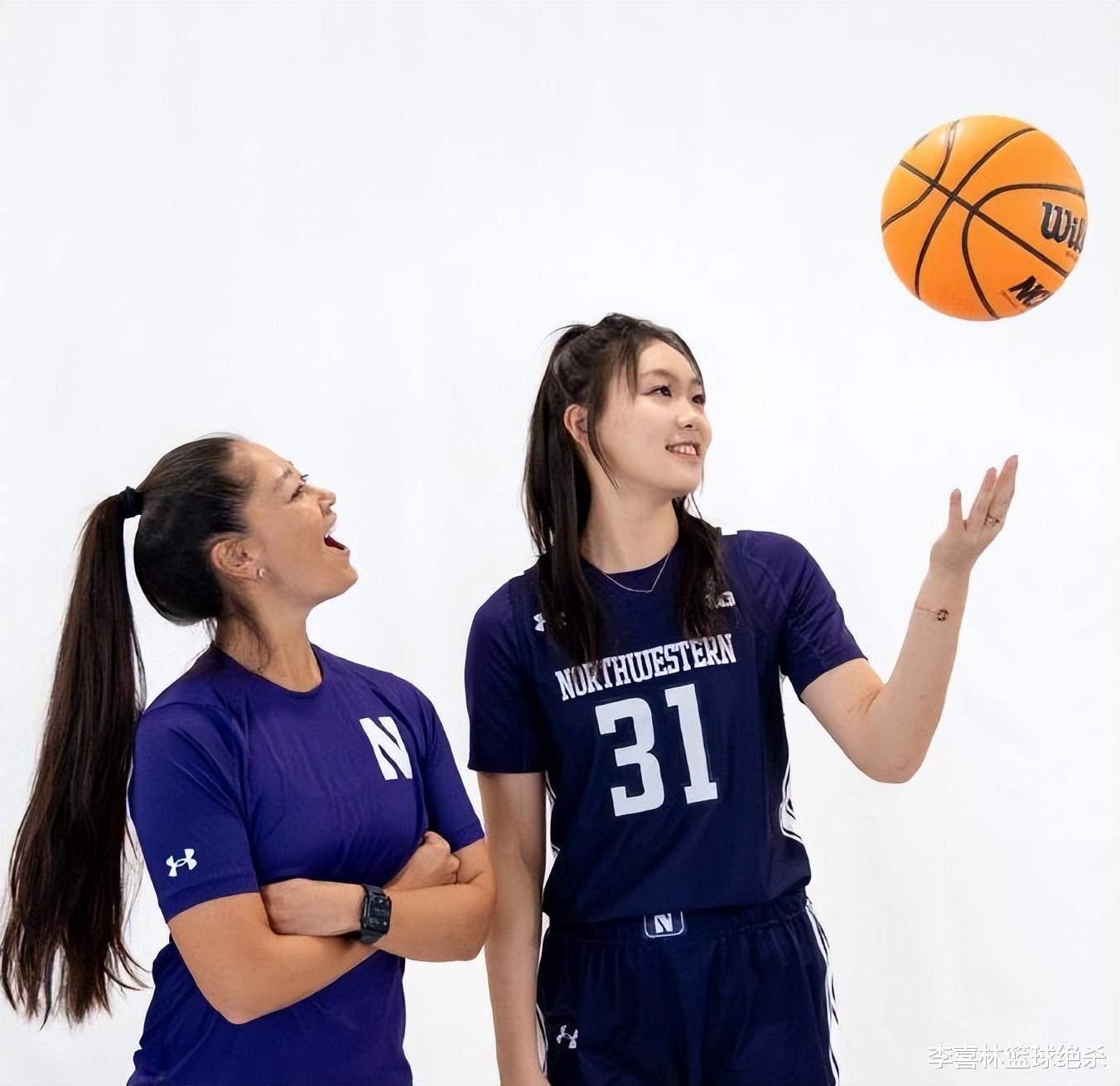 中国女篮新版李梦来了！18岁天才将战NCAA比赛，她是詹皇儿子校友(4)
