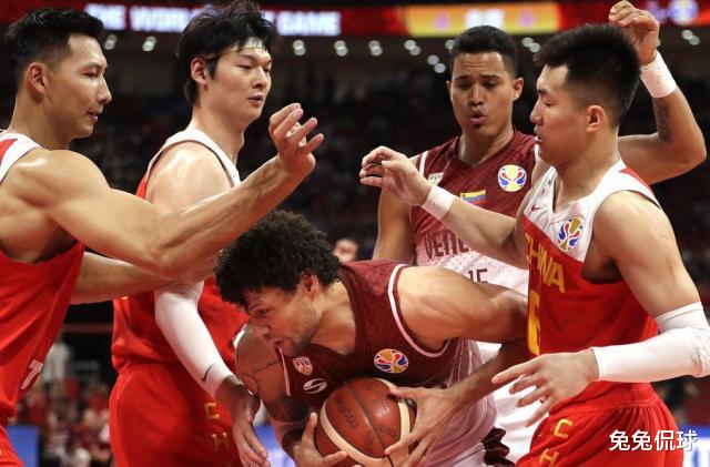 中国男篮多一些崔永熙，未来打赢NBA不是问题(2)