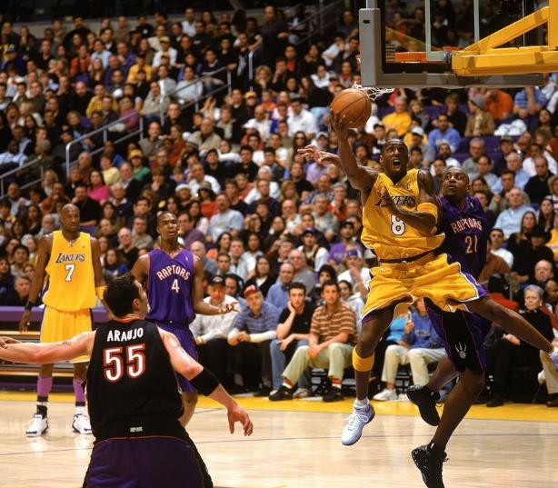 NBA经典故事：06年科比“恐吓”伊戈达拉被“打脸”，暴露真实球品(5)