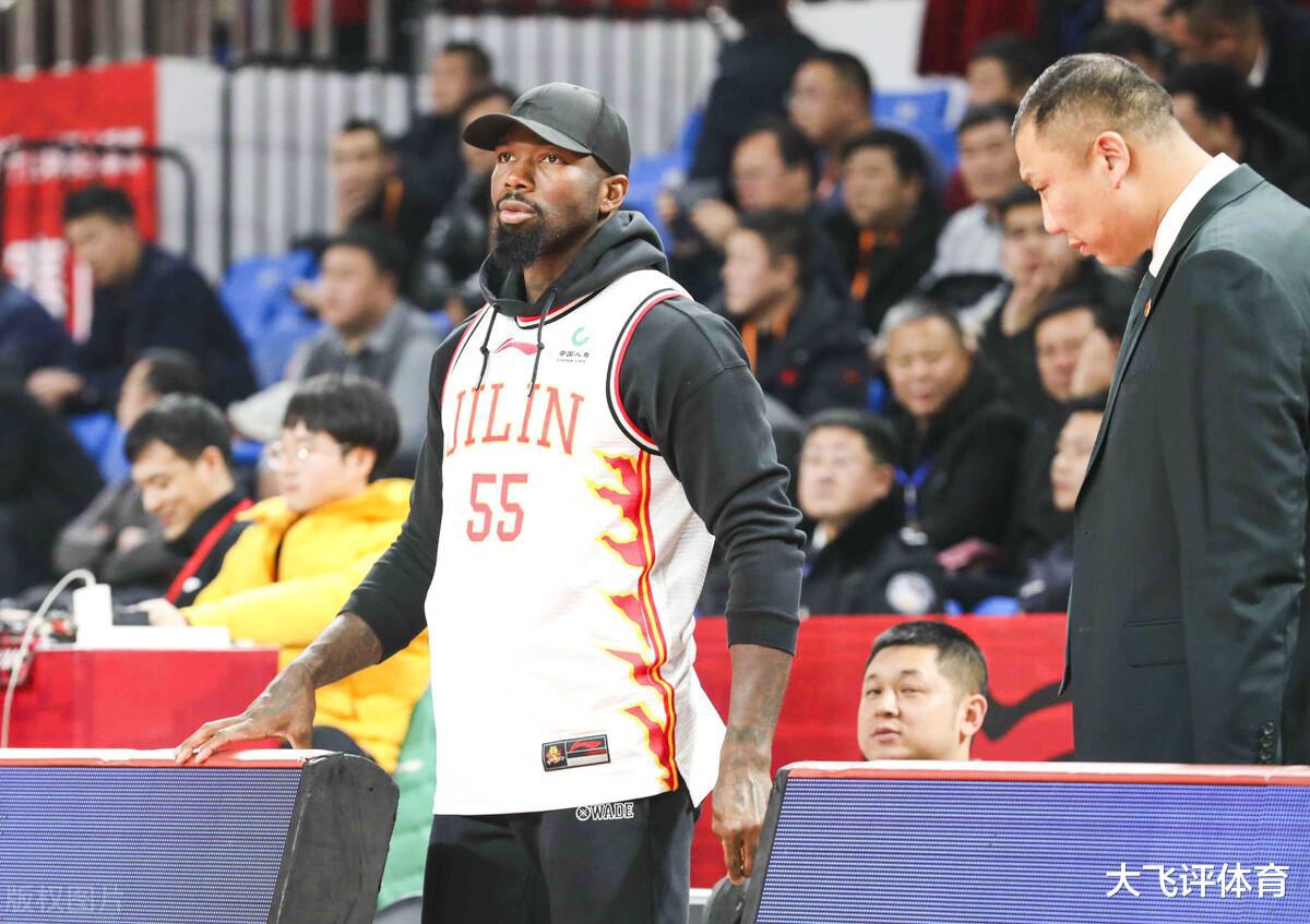重磅！中国篮协突然传来归化这一重磅消息，中国男篮的春天来了(2)