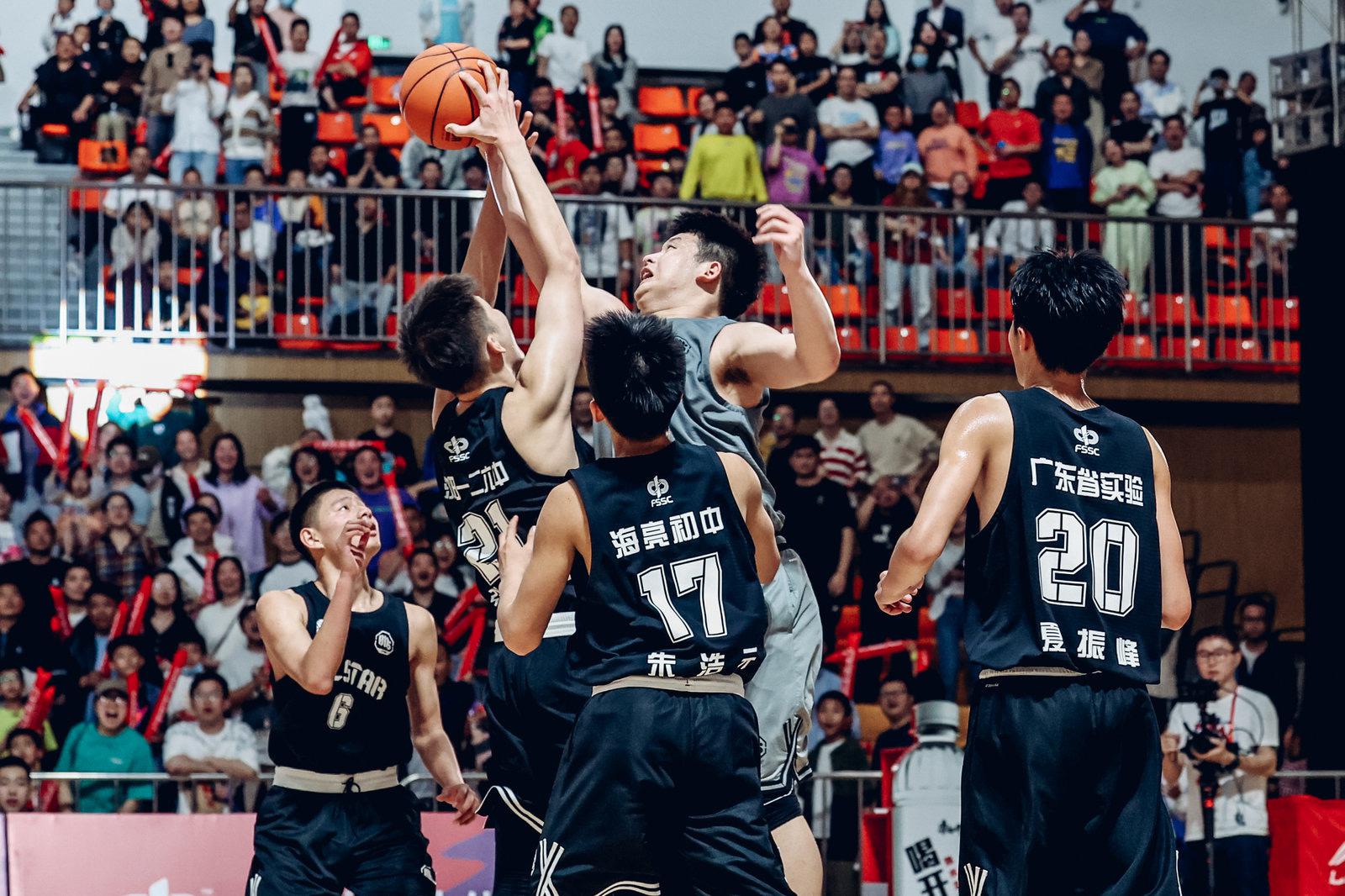 首届中国初中篮球联赛全明星赛落幕(1)