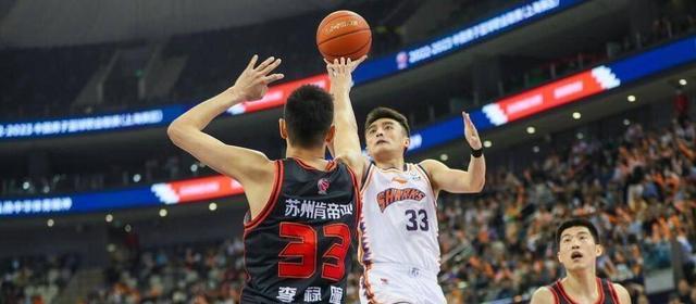 李春江最大的悲剧，就是被中国篮球抛弃的时候，连招呼都不会打(4)