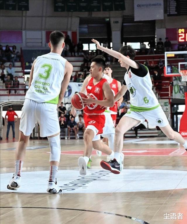 中国篮球新星闪耀欧洲，赛事半决赛加决赛豪得84分，获NBA关注(3)