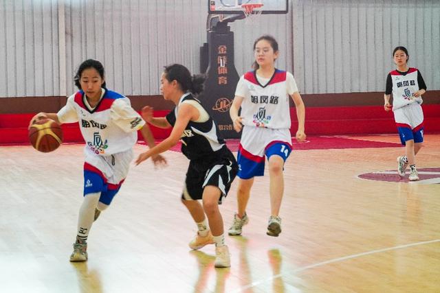 郑州市校园篮球联赛（小篮球）小学组收官(2)