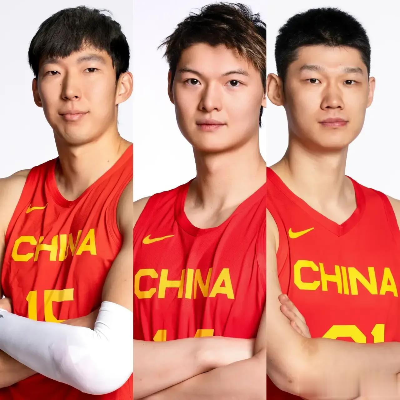 中国男篮最终的18人训练大名单已经敲定，具体名单如下：
教练席：乔尔杰维奇、郭士(2)