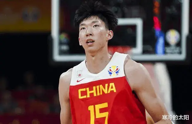 中国男篮又一名冉冉升起的新星，身体天赋极佳，未来可立足NBA
