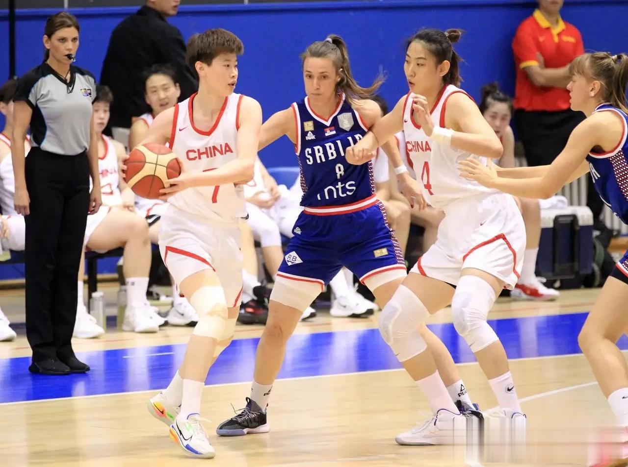 国际篮联公布了女篮亚洲杯的战力排行榜。中国女篮居然不是第一？日本女人居然是排名第(1)