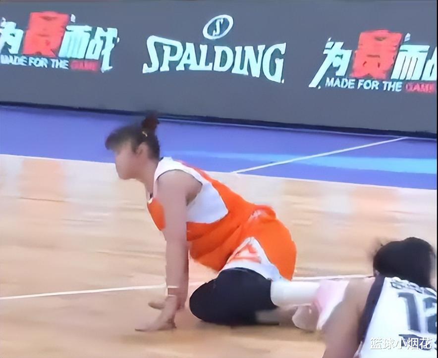 从小宝李月汝落选亚洲杯，折射出中国篮球距离真正职业篮球的距离(5)