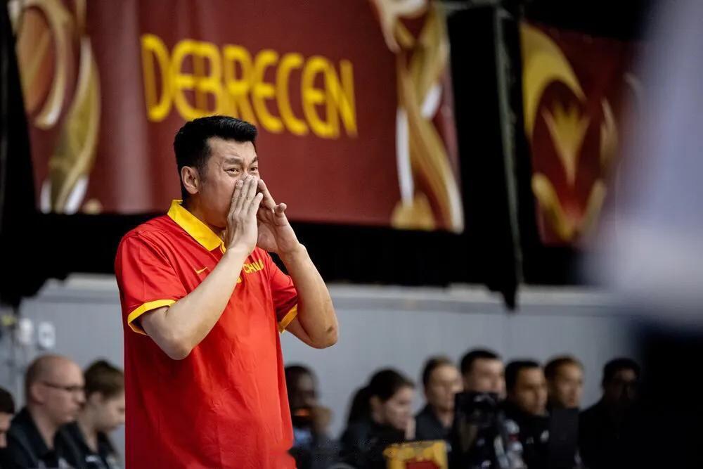 中国U19男篮惜败西班牙，教练的这两点安排实在有点看不懂

1、首发安排。张峻豪(1)