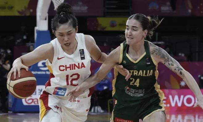 恭喜中国女篮力克澳大利亚[击掌]这才是机智、团结、拼搏、顽强的集体，威武[加油](6)