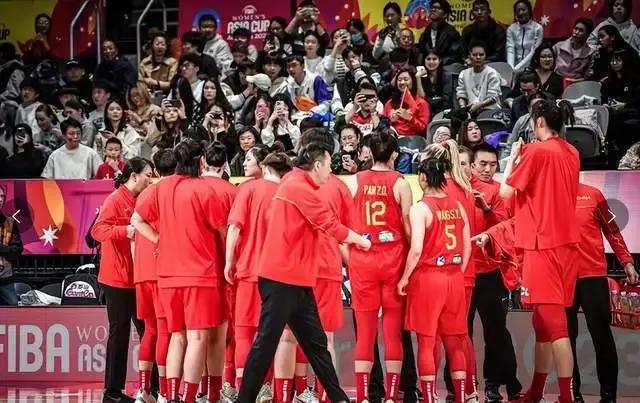 恭喜中国女篮力克澳大利亚[击掌]这才是机智、团结、拼搏、顽强的集体，威武[加油](9)