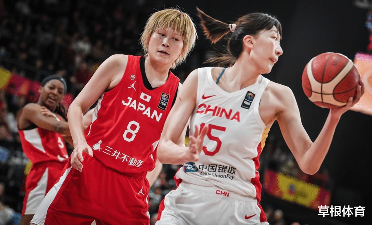 韩旭MVP，中国女篮夺冠，到处五星红旗，这一刻，为姑娘们骄傲！