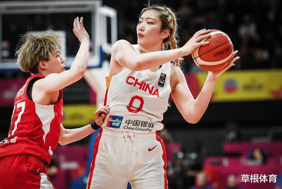 韩旭MVP，中国女篮夺冠，到处五星红旗，这一刻，为姑娘们骄傲！(2)