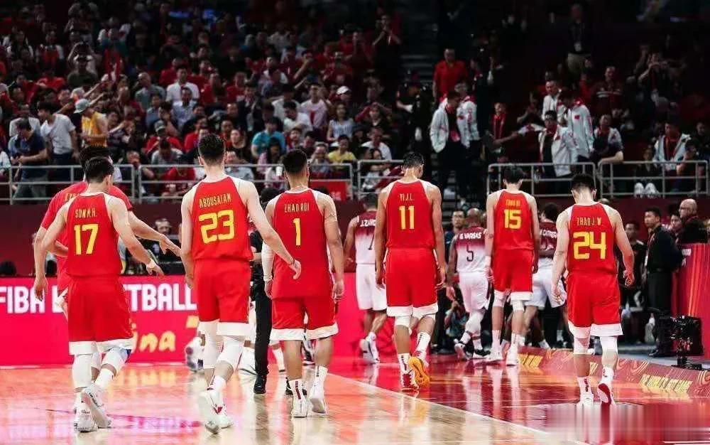 男篮世界杯热身赛中国队连败两场透露出几个不争的事实

1、中国队后卫线没有攻框能(1)