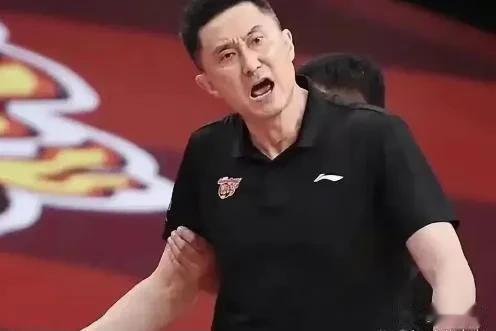 中国篮协为什么聘请乔尔杰维奇担任国家男篮主帅？老乔亲口给出了答案！

中国男篮主(1)