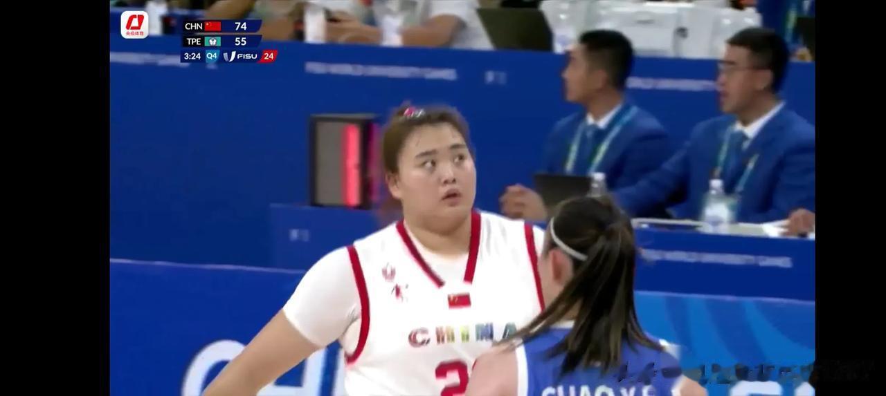 中国女篮83比61力克台北，闯进决赛，韩旭22分11篮板1盖帽，刘禹彤一身肥肉不(2)