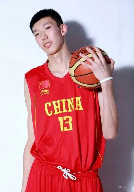实话实说，以下是中国男篮最严重低估的球员：

1、郭艾伦
2、徐杰
3、沈梓捷
