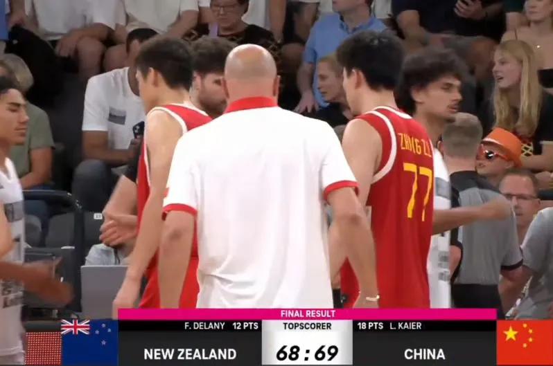 德国篮球超级杯：李凯尔最后时刻关键抢断，中国69-68战胜新西兰 
德国篮球超级(2)