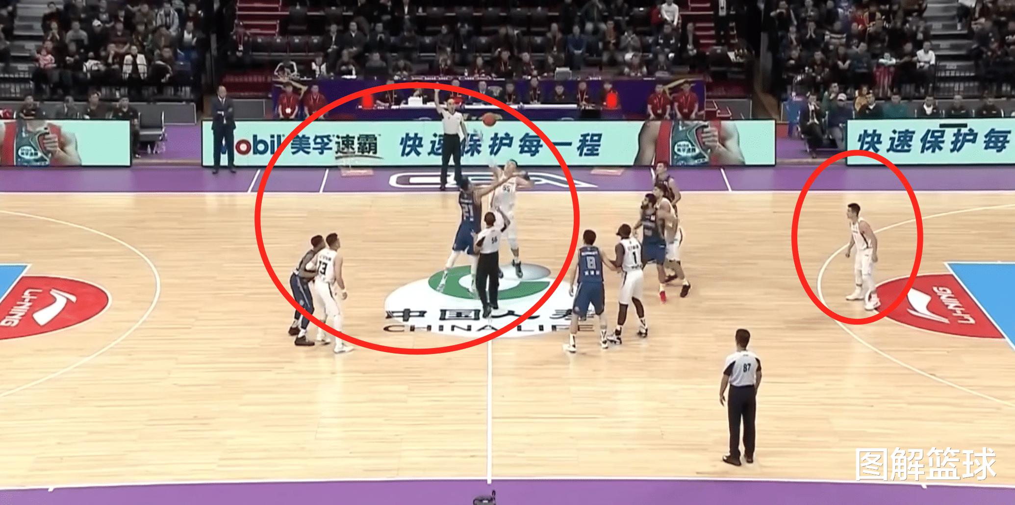中国男篮连续两场复刻辽粤男篮经典偷鸡战术，每次都只成功了一半(4)