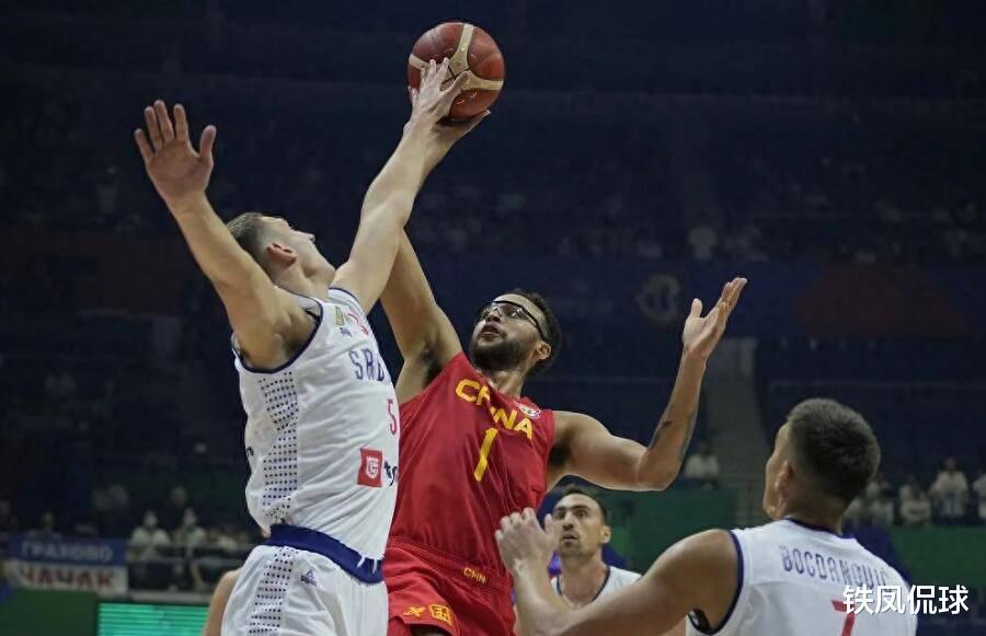 中国男篮63-105塞尔维亚！可怕的不是输球，而是球迷赛后的表态(3)