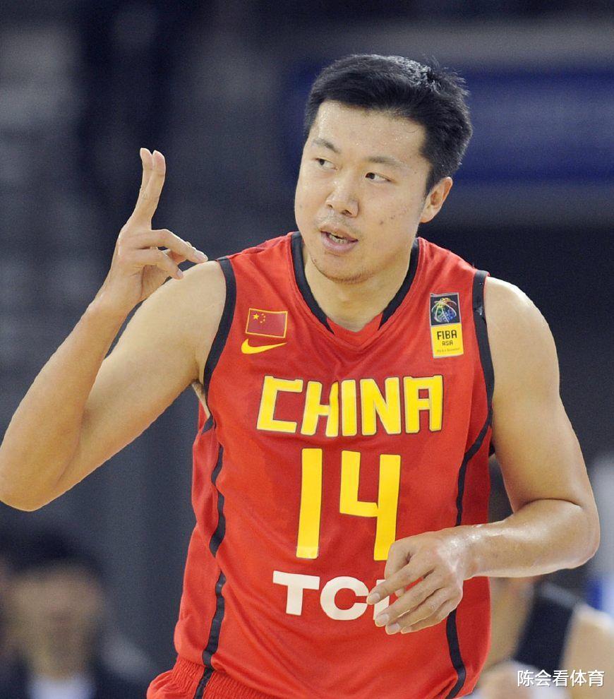 盘点中国男篮最值得敬佩的4位球员，他们现在要还在队伍里就好了(3)