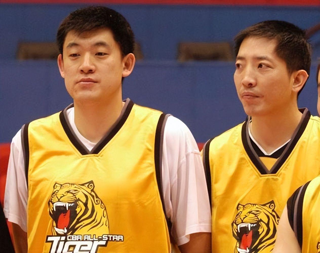 中国男篮历史最佳阵容，你觉得谁更应该入选？(3)
