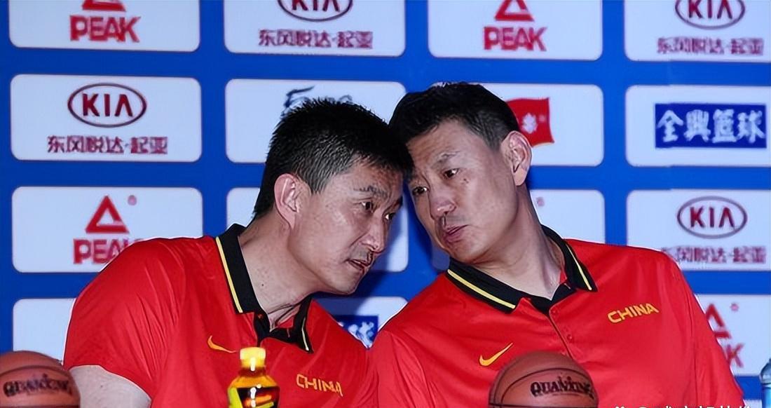 男篮官宣赵继伟队长引发广东球迷嘲讽，盘点历届中国男篮队长