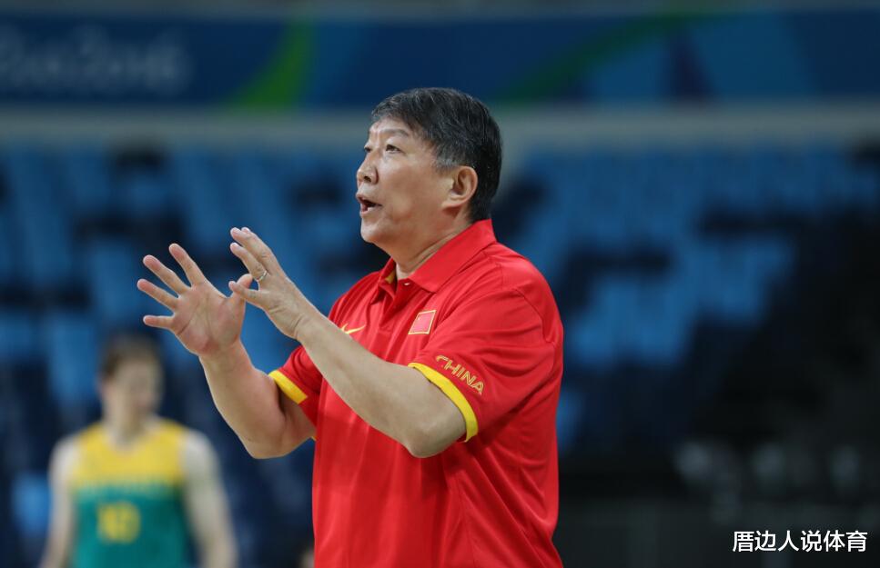 中国篮球名宿卷入罢赛丑闻 身居篮协高位兼职俱乐部 坐主队替补席