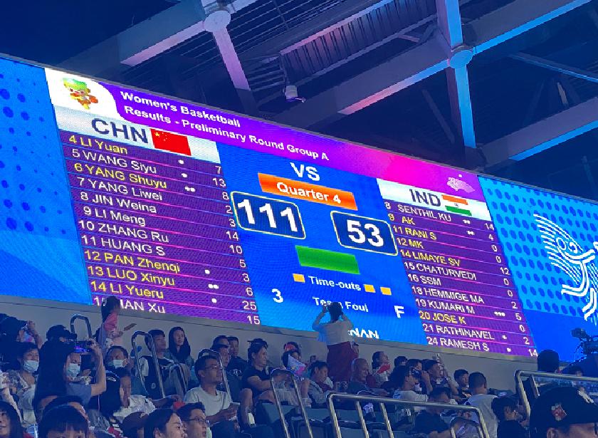 拿下首枚金牌！小组赛狂胜162分！中国女篮第一王牌终于杀回来(4)