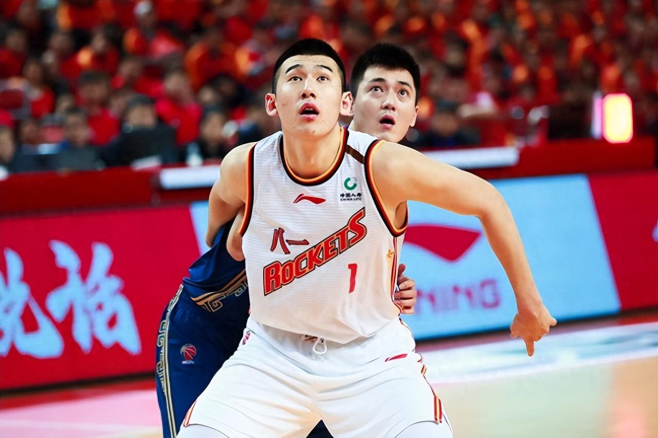 中国男篮国家队，众多“二代”中，只有一个是农民的孩子(2)