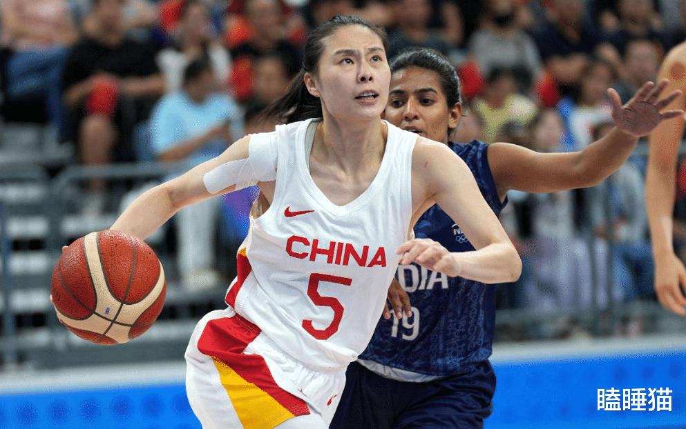 中国女篮101-52印尼 球员评分：3人完美、6人及格、3人不达标(1)