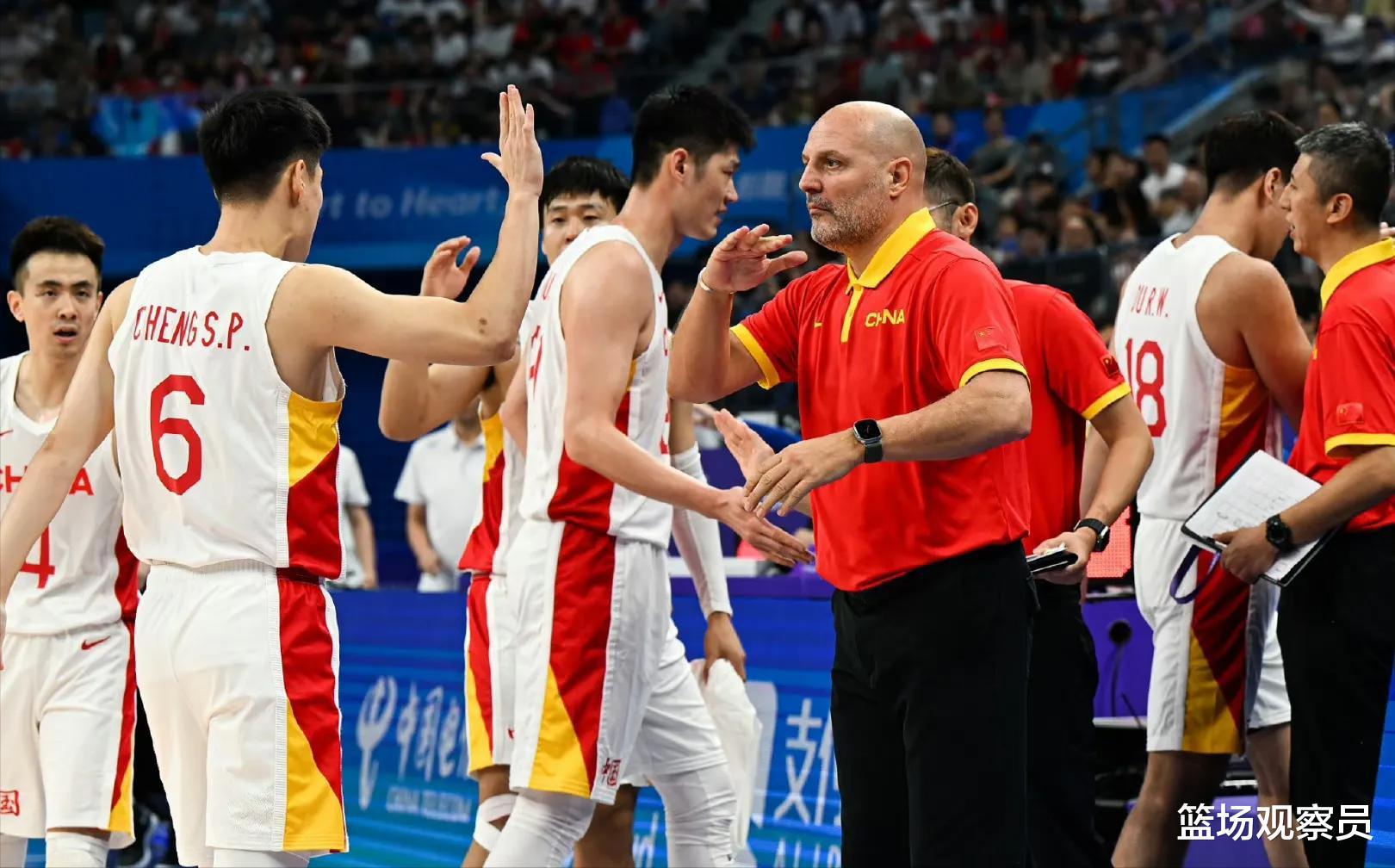 1分惨败！中国男篮被菲律宾大逆转，布朗利狂砍33分击溃中国！(2)
