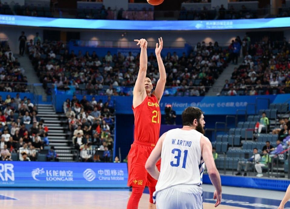 中国男篮首次得分破百，铜牌争夺战大胜，4位球员的发挥很关键(6)