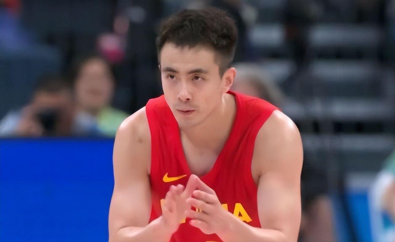 中国男篮首次得分破百，铜牌争夺战大胜，4位球员的发挥很关键(7)