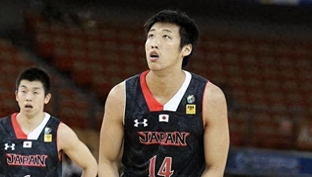 篮球天才加入日本国籍，后来为日本手刃中国队，老年却想回国发展(2)