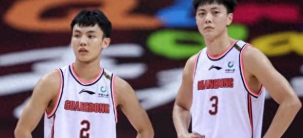 近日，广东男篮新队长有变，杜锋批准任命，球迷太意外(3)