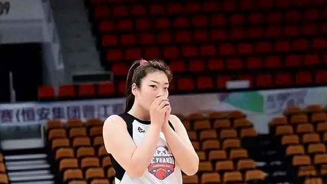 北京时间10月30日下午，中国篮球传来了张隆和李梦的最新消息！