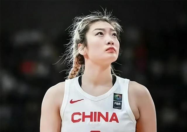 北京时间10月30日下午，中国篮球传来了张隆和李梦的最新消息！(9)