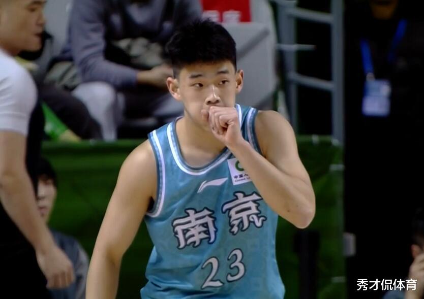 国产林疯狂！19岁小将爆砍生涯新高41分，中国男篮看到了一线光芒(1)
