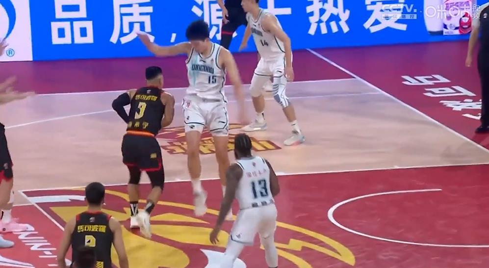 4战整整116分！中国男篮第一分卫啊！人家比杨瀚森更能打NBA