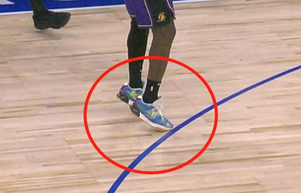 殳海：老詹生日愿望或是新鞋鞋尖多些弧度 NBA能否采用电子判定(2)