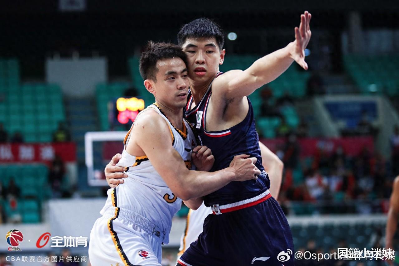 中国篮球大揭秘：一支CBA球队一年能有多少收入？