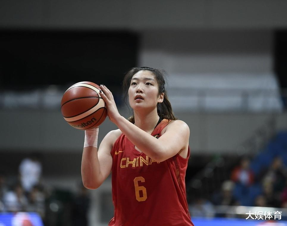 中国女篮的领袖是李梦还是韩旭？内外结合，才能成为世界强队(1)