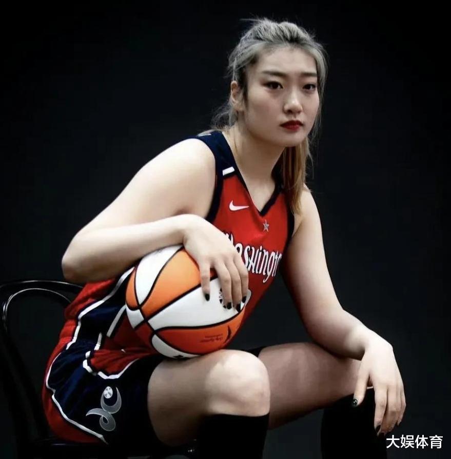 中国女篮的领袖是李梦还是韩旭？内外结合，才能成为世界强队(3)