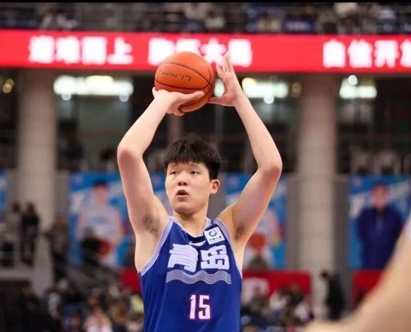 好！38顺位被灰熊选中！中国球员重回NBA？(7)