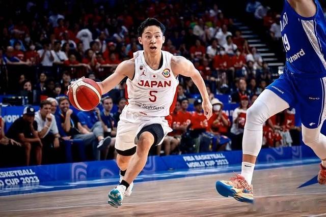 扎根日本34年，拯救了日本女篮和男篮，因他发现了亚洲球员的弱点(5)